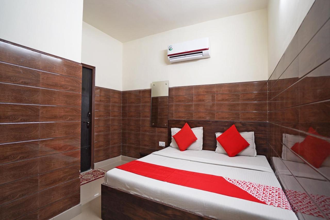 Hotel O Shri Sai Guest House Delhi  Buitenkant foto