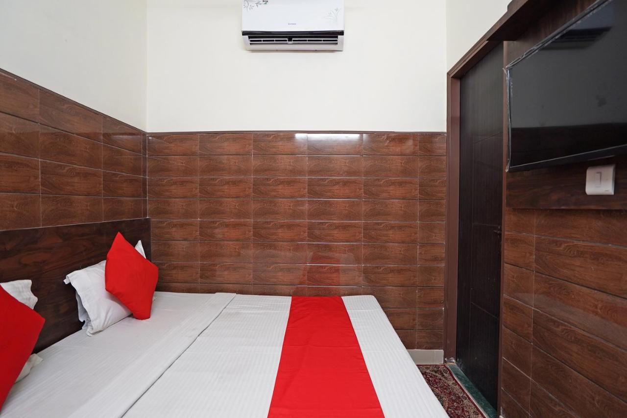 Hotel O Shri Sai Guest House Delhi  Buitenkant foto