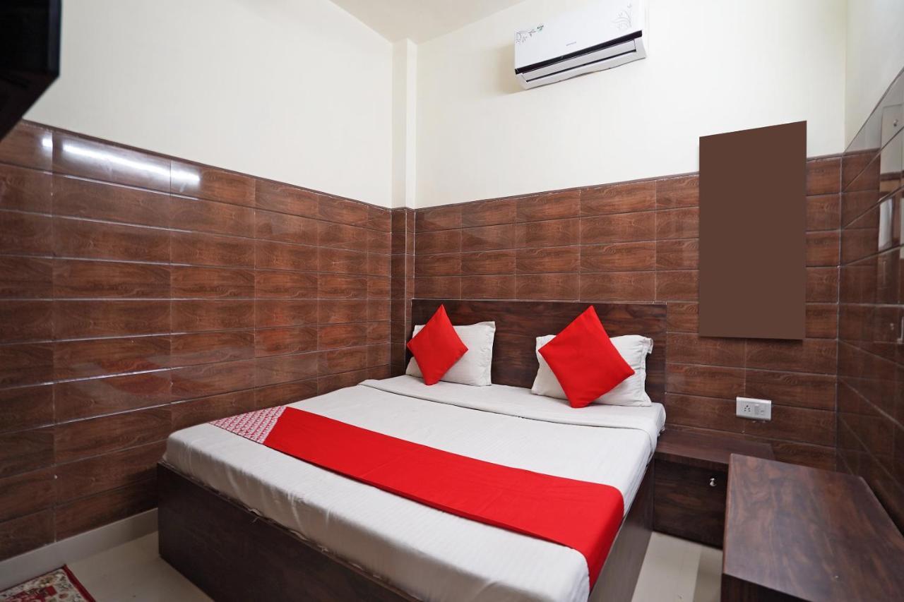 Hotel O Shri Sai Guest House Delhi  Buitenkant foto